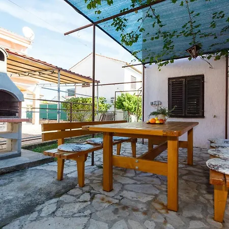 Shabby Chic Disente Nr1 Close To Krk Centre