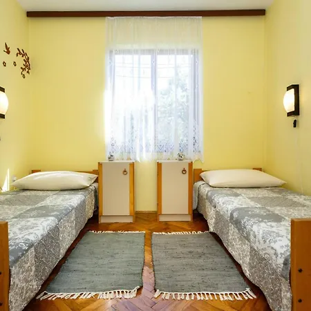 Shabby Chic Disente Nr1 Close To Krk Centre * Krk Town