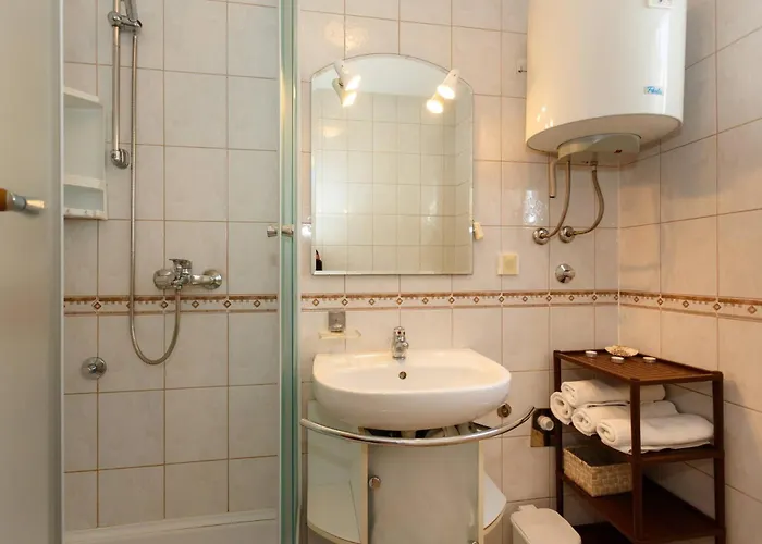 Shabby Chic Disente Nr1 Close To Krk Centre * 크르크