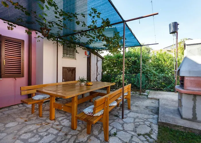 Shabby Chic Disente Nr1 Close To Krk Centre * 크르크
