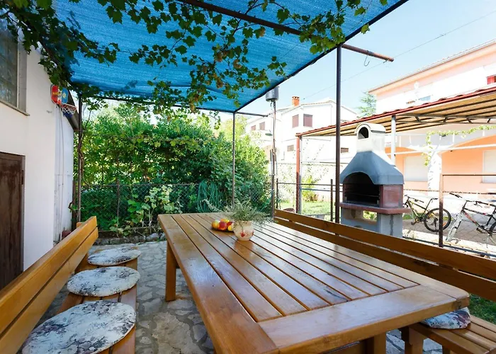 Shabby Chic Disente Nr1 Close To Krk Centre