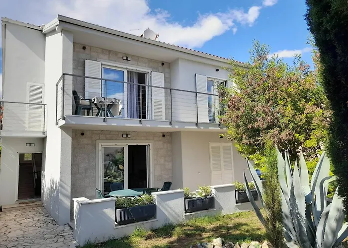 Shabby Chic Disente Nr1 Close To Krk Centre