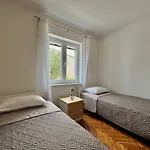 Shabby Chic Disente Nr1 Close To Krk Centre