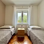 Shabby Chic Disente Nr1 Close To Krk Centre Апартаменты *