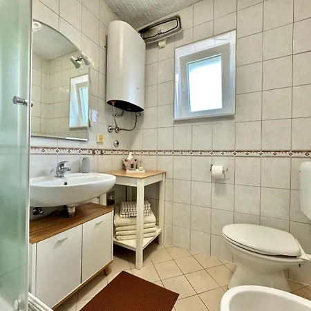 아파트 Shabby Chic Disente Nr1 Close To Krk Centre *